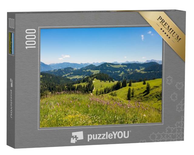 Puzzle de 1000 pièces « Alpes bavaroises avec vue sur les montagnes et les prairies dans l'Allgäu, Allemagne »