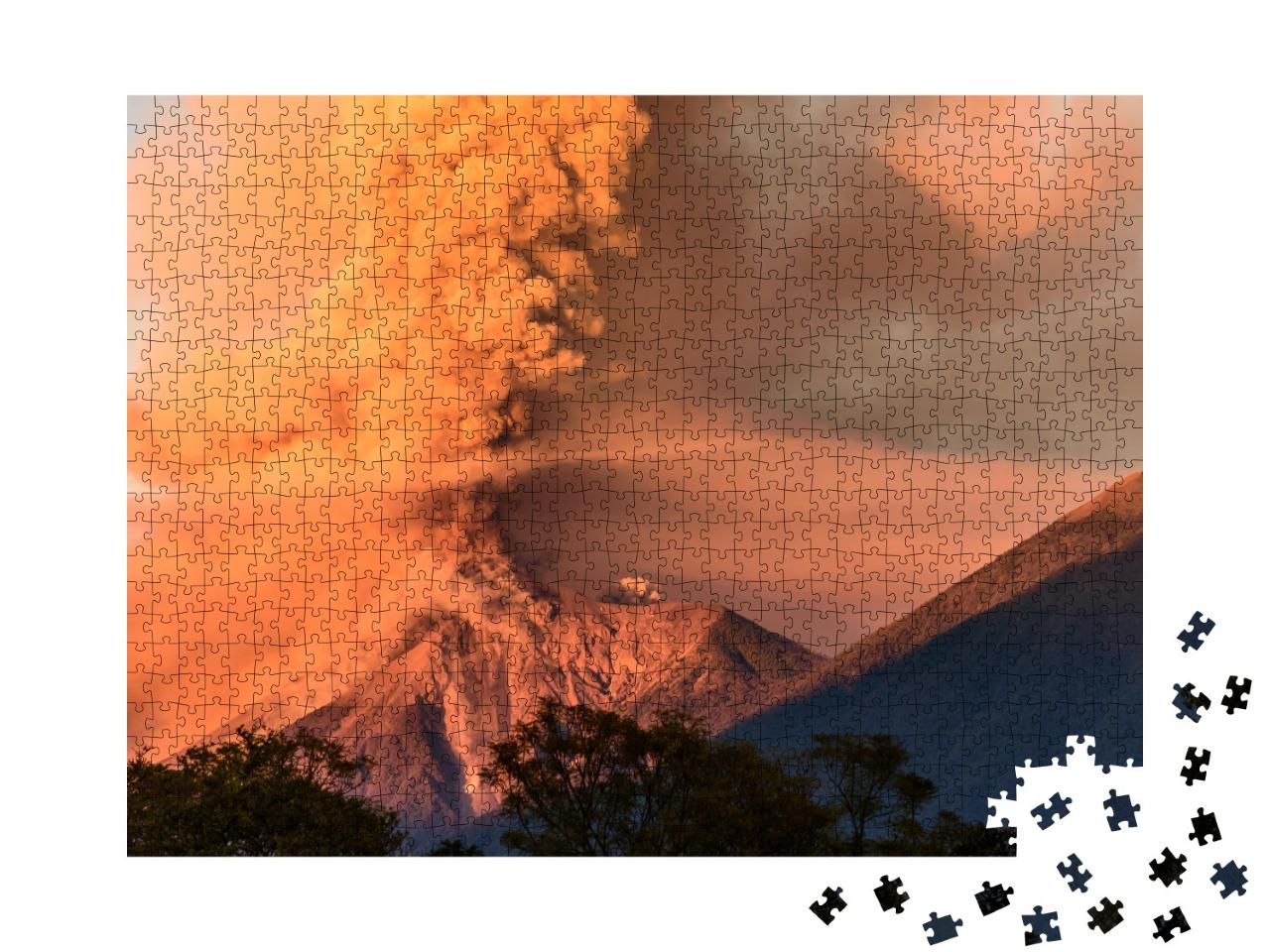 Puzzle de 1000 pièces « Éruption du volcan Fuego à l'aube, Guatemala »