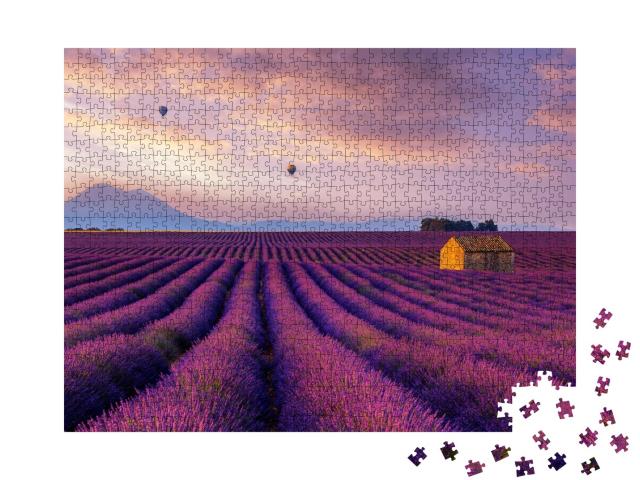 Puzzle de 1000 pièces « Montgolfière au-dessus des champs de lavande »