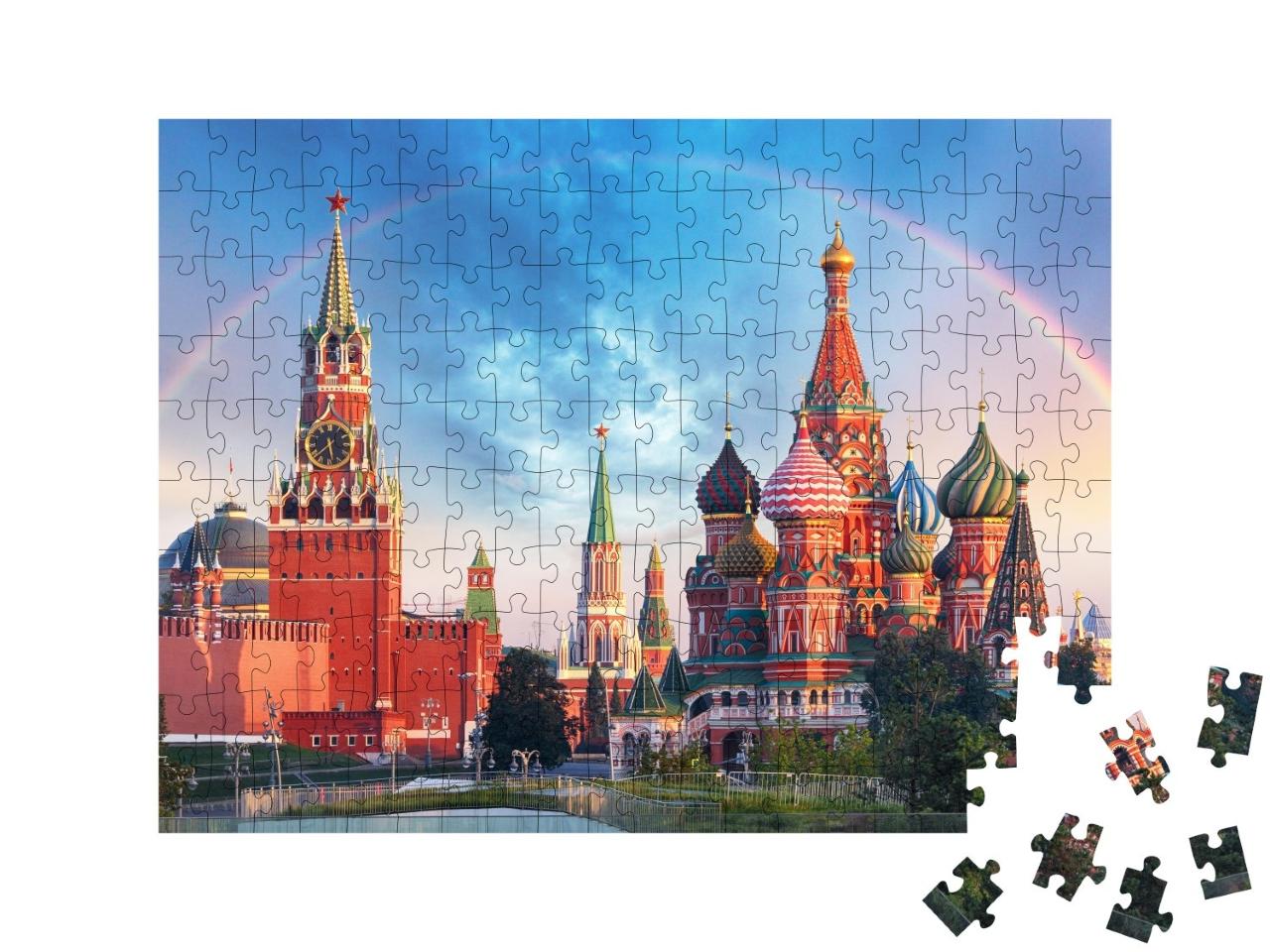 Puzzle de 200 pièces « Vue panoramique de la Place Rouge avec le Kremlin de Moscou et l'arc-en-ciel »