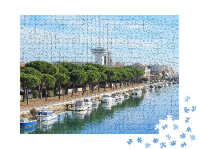 Puzzle de 1000 pièces « Palavas les flots, une station balnéaire au sud de Montpellier »