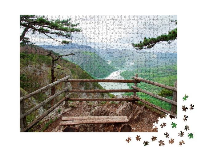 Puzzle de 1000 pièces « Paysage avec rivière Drina, montagne et lac en Serbie »