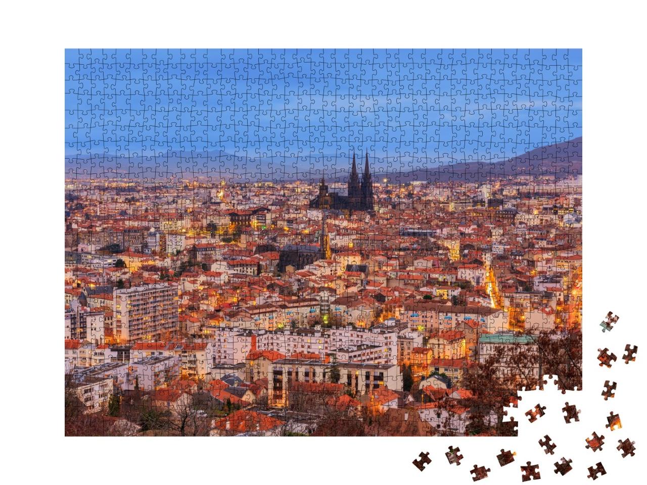 Puzzle de 1000 pièces « Skyline de Clermont-Ferrand France au crépuscule »