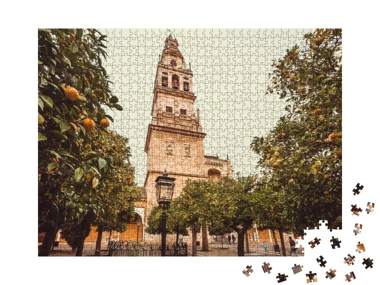 Puzzle de 1000 pièces « Orangers au clocher de la Mezquita de Cordoue »