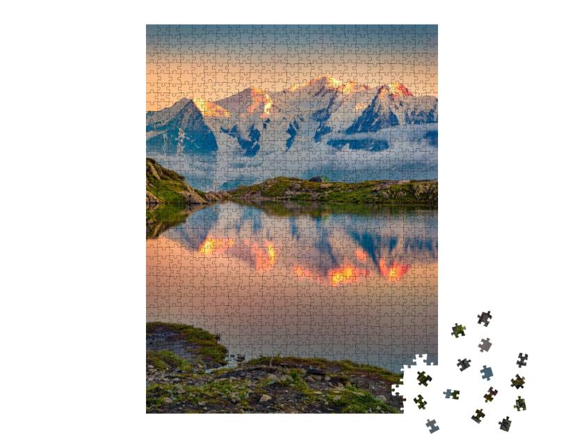 Puzzle de 1000 pièces « Coucher de soleil estival sur le lac Blanc avec le Mont Blanc en arrière-plan »