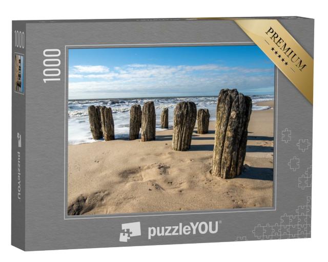 Puzzle de 1000 pièces « Ancienne barque en bois au bord de la mer du Nord »