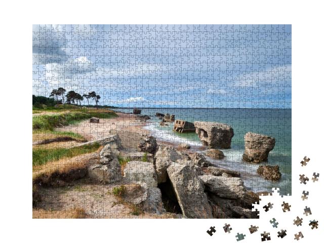 Puzzle de 1000 pièces « Ruines de bunkers sur la plage de la mer Baltique, Karosta à Liepaja, Lettonie »