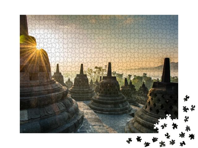 Puzzle de 1000 pièces « Lever de soleil au temple bouddhiste de Borobudur, île de Java, Indonésie »
