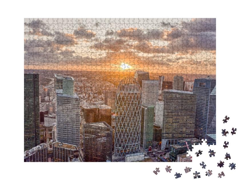 Puzzle de 1000 pièces « Vue aérienne de La Defense CBD Skyscraper Complex Quartier des affaires Gratte-ciel au coucher du soleil »