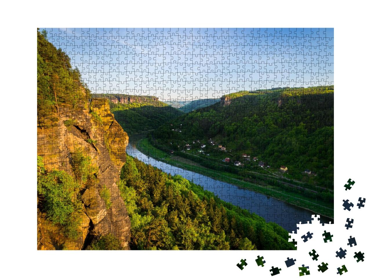 Puzzle de 1000 pièces « Rochers de grès et forêts au soleil couchant, Elbe »
