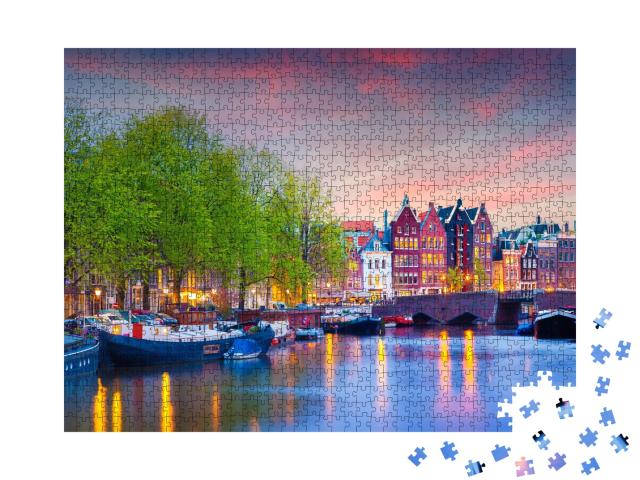 Puzzle de 1000 pièces « Coucher de soleil coloré sur les canaux d'Amsterdam, Pays-Bas »