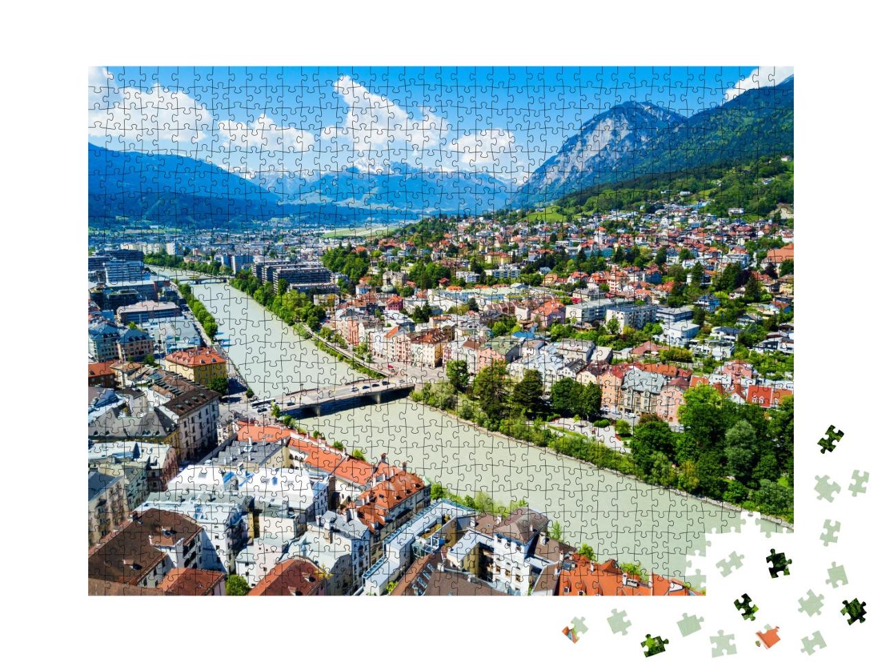 Puzzle de 1000 pièces « La rivière Inn et le centre-ville d'Innsbruck vus d'en haut »