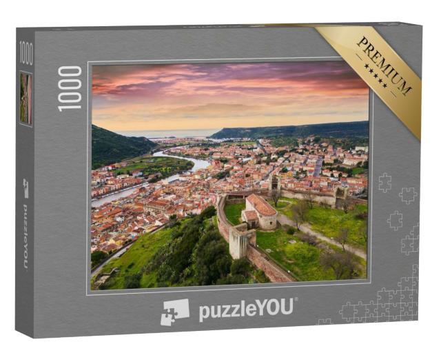 Puzzle de 1000 pièces « Vue du paysage depuis le château sur le centre de Bosa, Sardaigne, Italie »