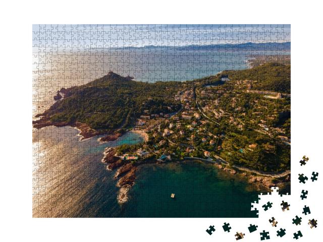 Puzzle de 1000 pièces « Cap le Dramont, baie d'Agay, Anthéor, la Baumette et Saint Raphaël, Côte d'Azur »
