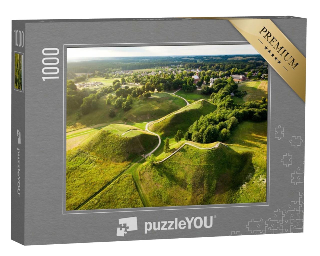 Puzzle de 1000 pièces « Vue aérienne du site archéologique de Kernave, ancienne capitale de la Lituanie »