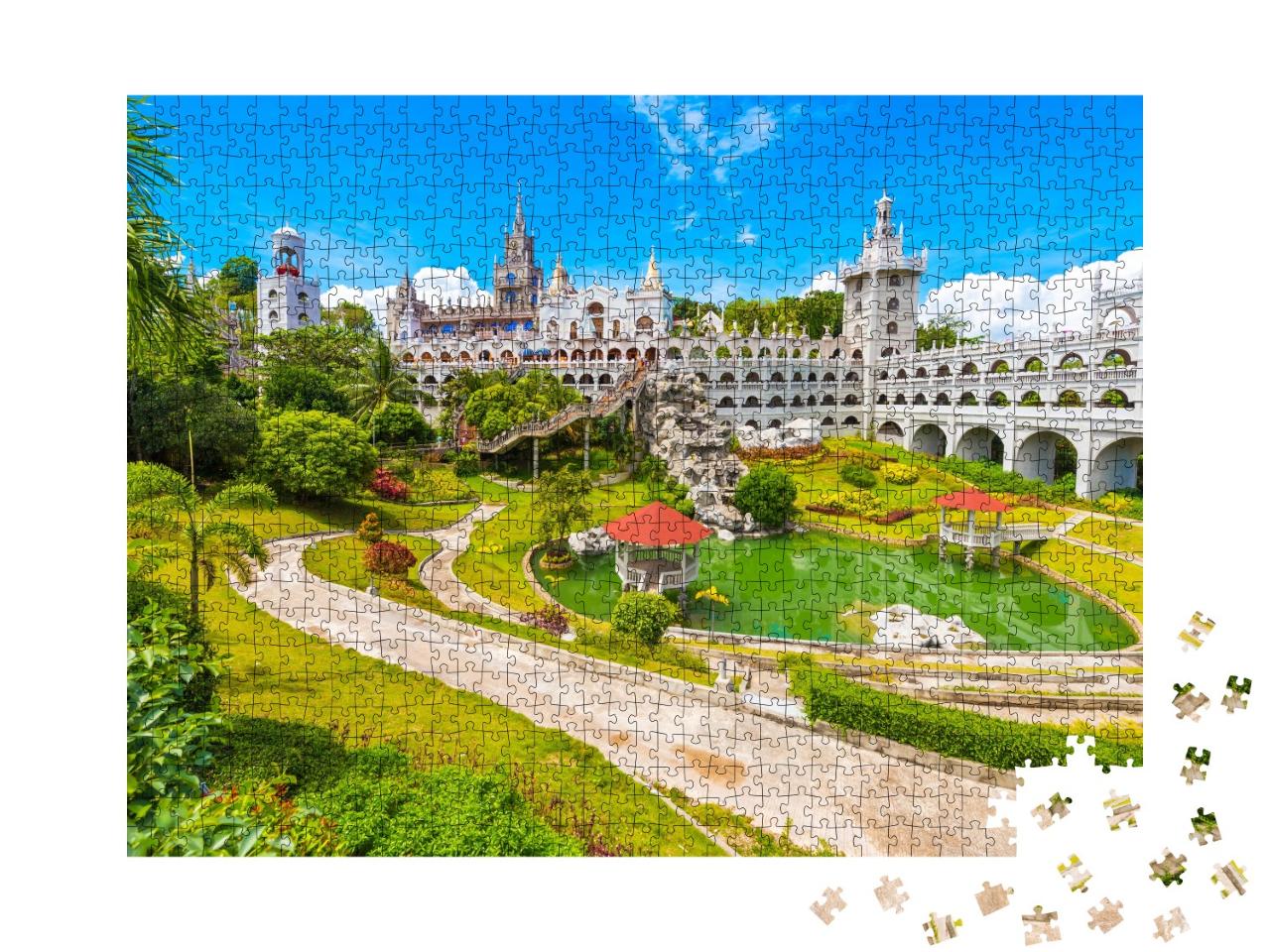 Puzzle de 1000 pièces « Le sanctuaire catholique Simala à Sibonga, Cebu, Philippines »