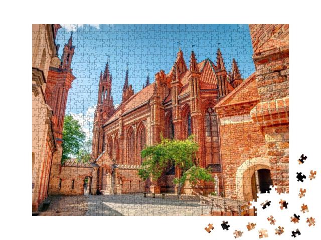 Puzzle de 1000 pièces « Église Sainte-Anne, vieille ville de Vilnius, Lituanie »