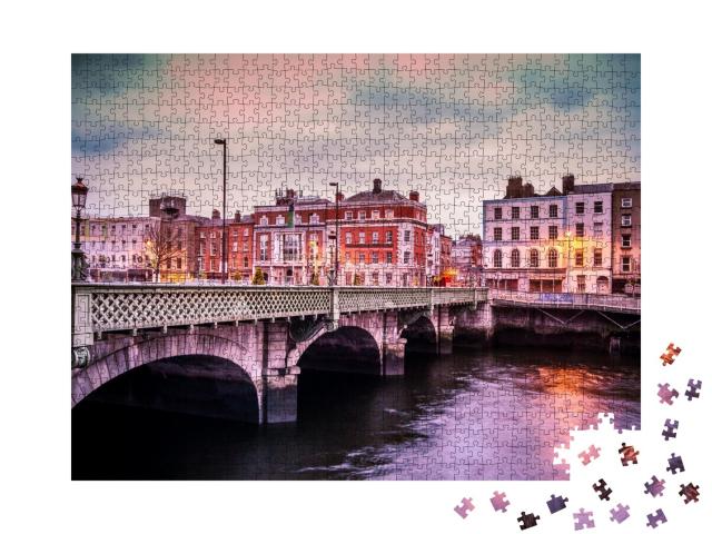 Puzzle de 1000 pièces « Le soir, le pont Grattan surplombe la Liffey, Dublin, Irlande »