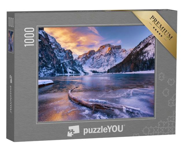 Puzzle de 1000 pièces « Lever de soleil hivernal sur le lac Prags Wildsee, Dolomites, Italie »