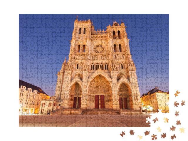 Puzzle de 1000 pièces « Célèbre cathédrale Basilique Notre-Dame d'Amiens, Picardie, France »