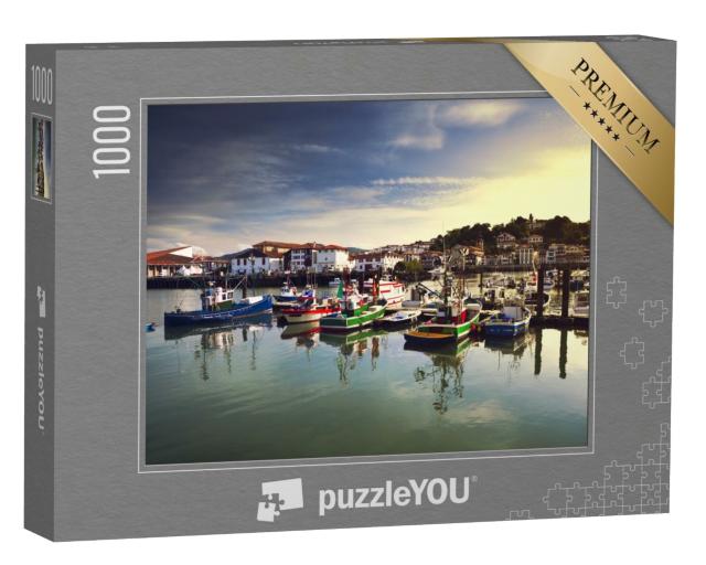 Puzzle de 1000 pièces « Bateaux de pêche dans le port de Saint Jean de Luz, au Pays Basque, France. »