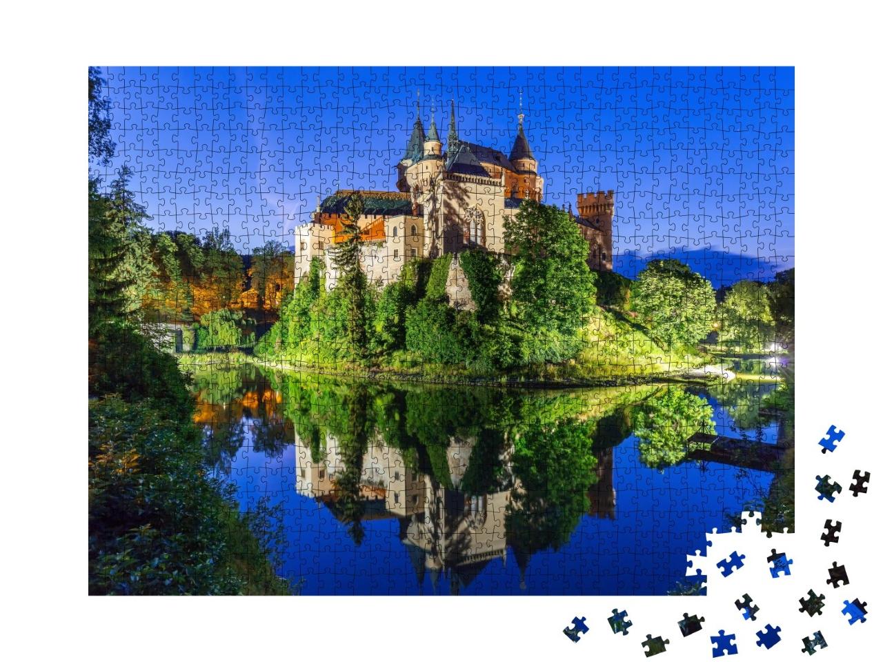Puzzle de 1000 pièces « Château romantique de Bojnice, patrimoine mondial de l'UNESCO, Slovaquie »