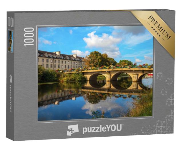 Puzzle de 1000 pièces « Reflet d'un pont sur le canal Nantes-Brest à Pontivy en Bretagne France »