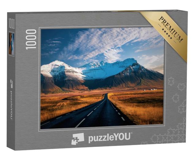 Puzzle de 1000 pièces « De belles montagnes avec des ciels dramatiques le long de la route circulaire, route 1 en Islande »