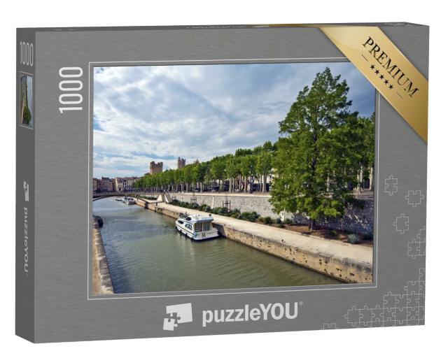 Puzzle de 1000 pièces « Vue du canal de la Robine sur le centre historique de la ville de Narbonne, Languedoc-Roussillon »