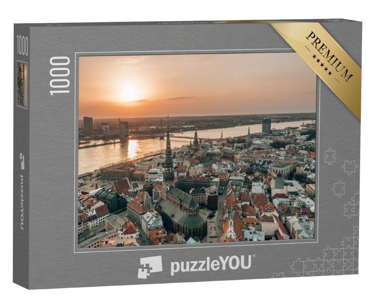 Puzzle de 1000 pièces « Sur les toits de Riga, au bord de la rivière Daugava »