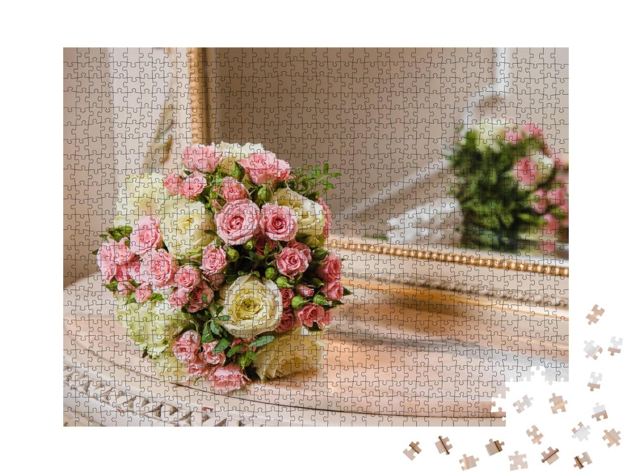 Puzzle de 1000 pièces « Bouquet de mariage coloré sur un miroir »
