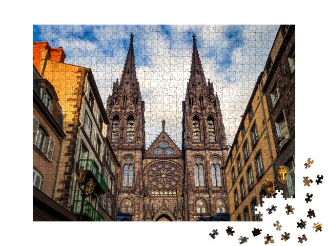 Puzzle de 1000 pièces « Cathédrale de Clermont Ferrand en France »