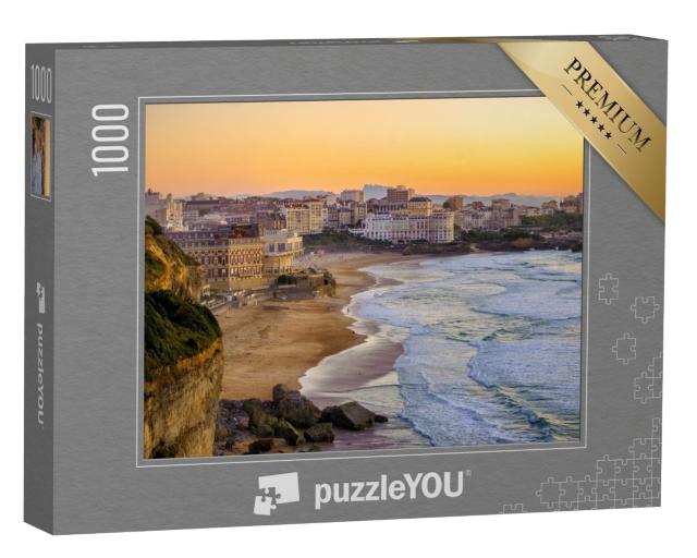 Puzzle de 1000 pièces « La ville de Biarritz et ses célèbres plages de sable fin - Miramar et La Grande Plage »