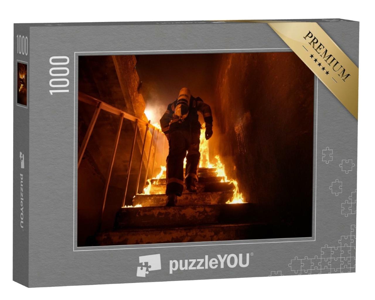 Puzzle de 1000 pièces « Pompier dans un escalier en feu »