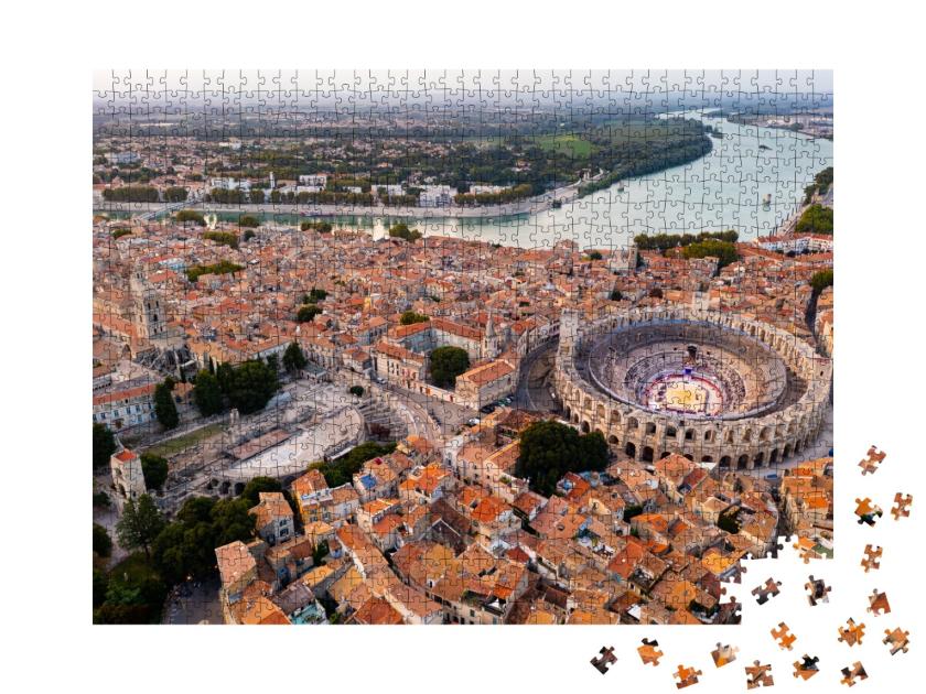 Puzzle de 1000 pièces « Vue de la ville d'Arles, sud de la France »