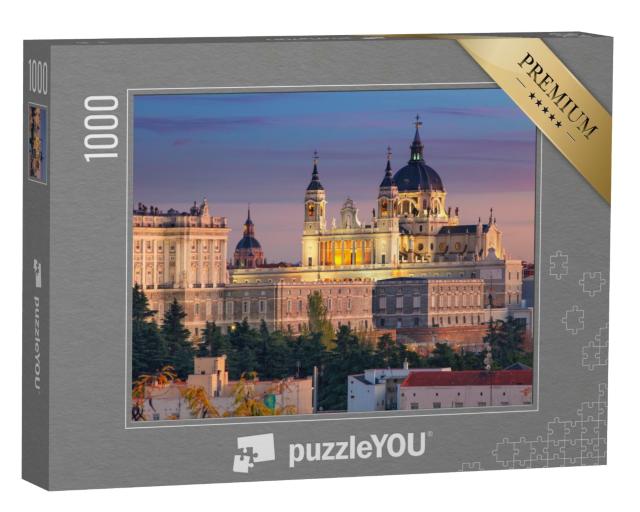 Puzzle de 1000 pièces « Ambiance de soirée à Madrid - Cathédrale Santa Maria et Palais Royal »