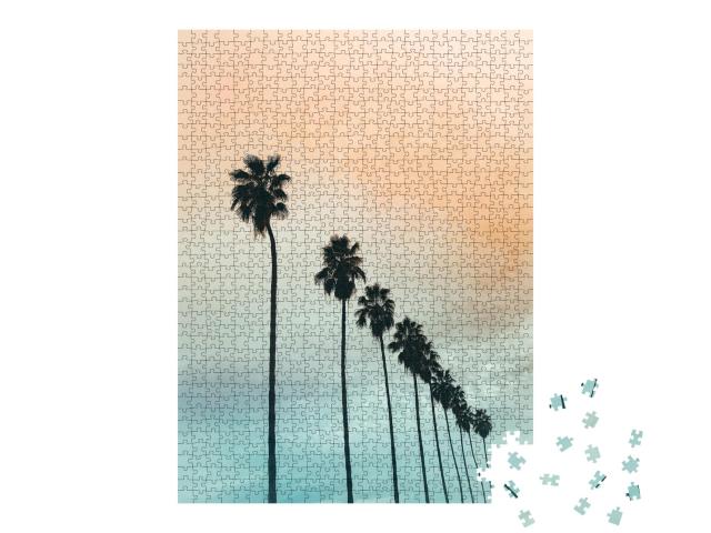 Puzzle de 1000 pièces « Coucher de soleil avec palmiers en Californie »