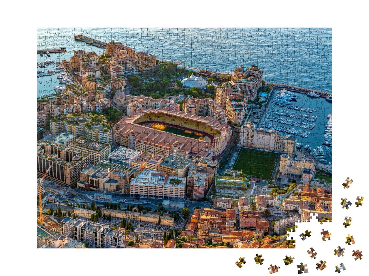 Puzzle de 1000 pièces « Vue aérienne du stade de Monaco au lever du soleil »