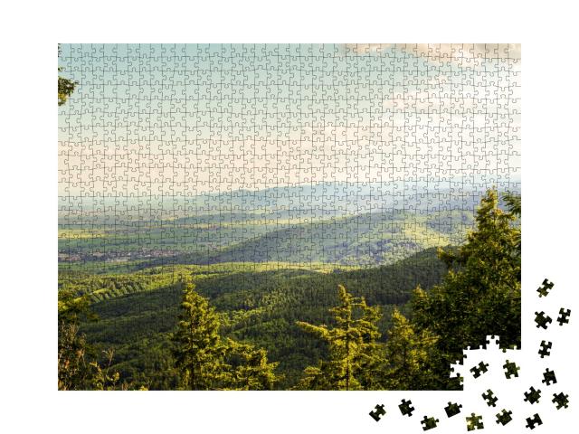 Puzzle de 1000 pièces « Belle chaîne de montagnes boisées des Vosges, dans l'est de la France. »