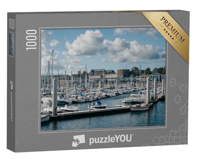 Puzzle de 1000 pièces « Port avec des yachts et un bateau dans la ville de Brest en France »