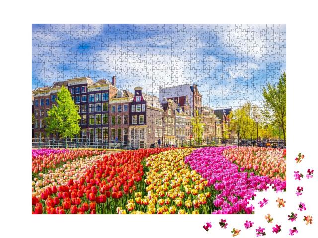 Puzzle de 1000 pièces « Magnifiques bâtiments anciens et tulipes à Amsterdam, Pays-Bas »