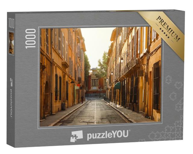 Puzzle de 1000 pièces « Vue de la ville provençale d'Aix en Provence avec une vieille façade de maison le matin »