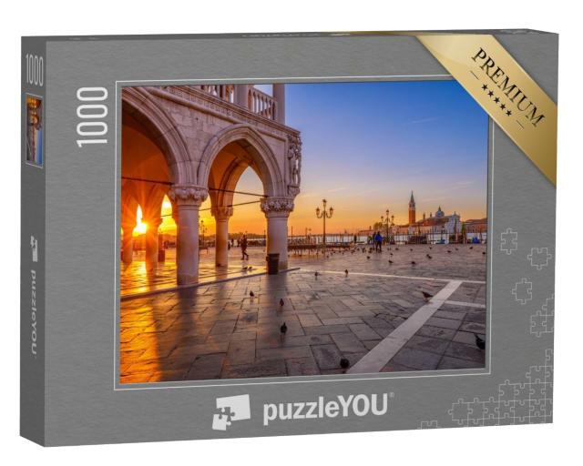Puzzle de 1000 pièces « Lever de soleil sur la place Saint-Marc et le palais des Doges à Venise »