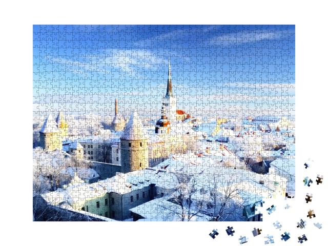 Puzzle de 1000 pièces « Vue sur la vieille ville enneigée de Tallinn, Estonie »