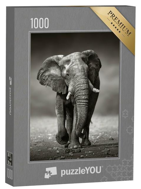 Puzzle de 1000 pièces « Eléphant d'Afrique dans le parc national d'Etosha, Namibie, noir et blanc »