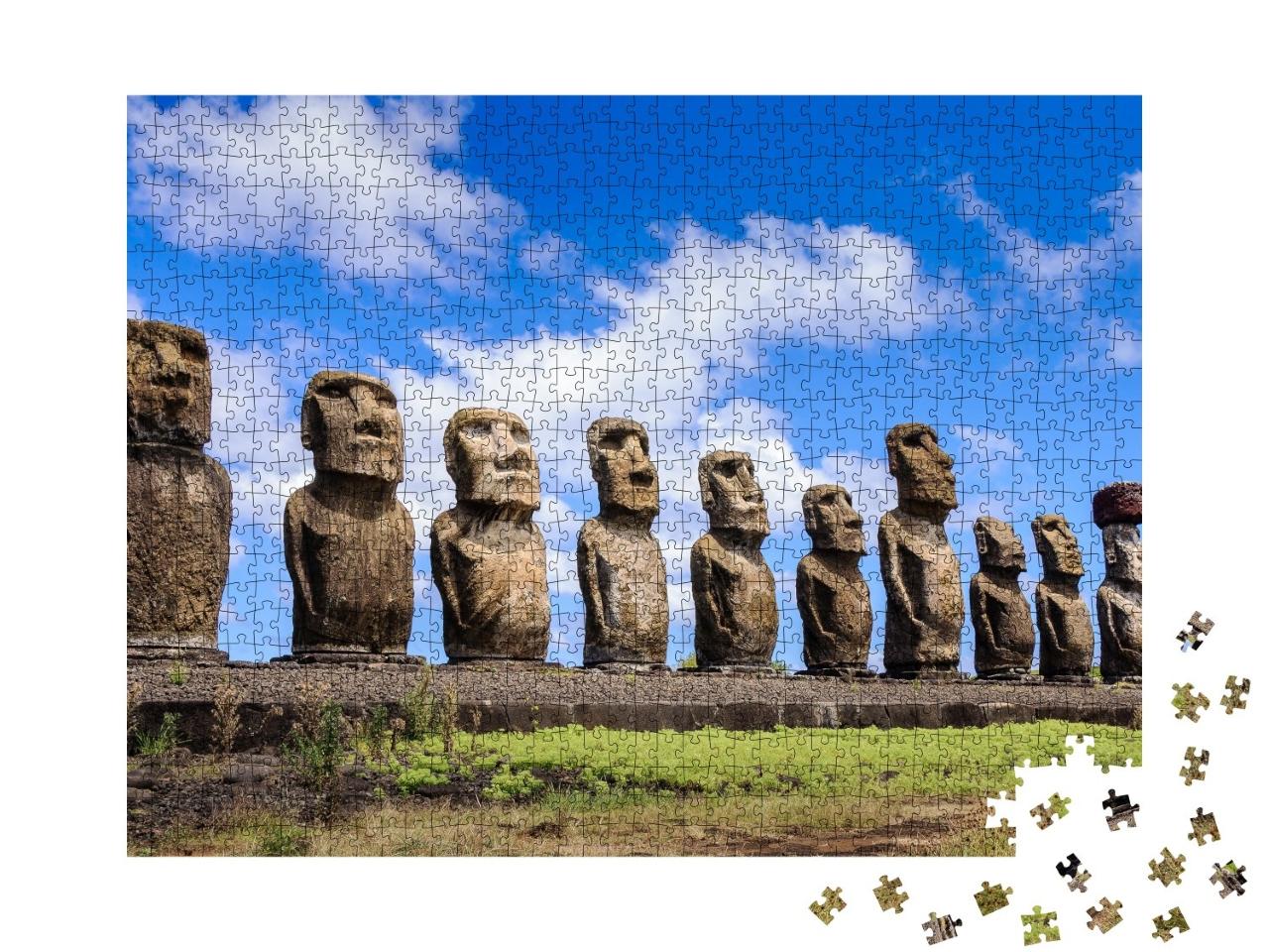Puzzle de 1000 pièces « Figurines en pierre Moais de Ahu Tongariki, Île de Pâques, Chili »