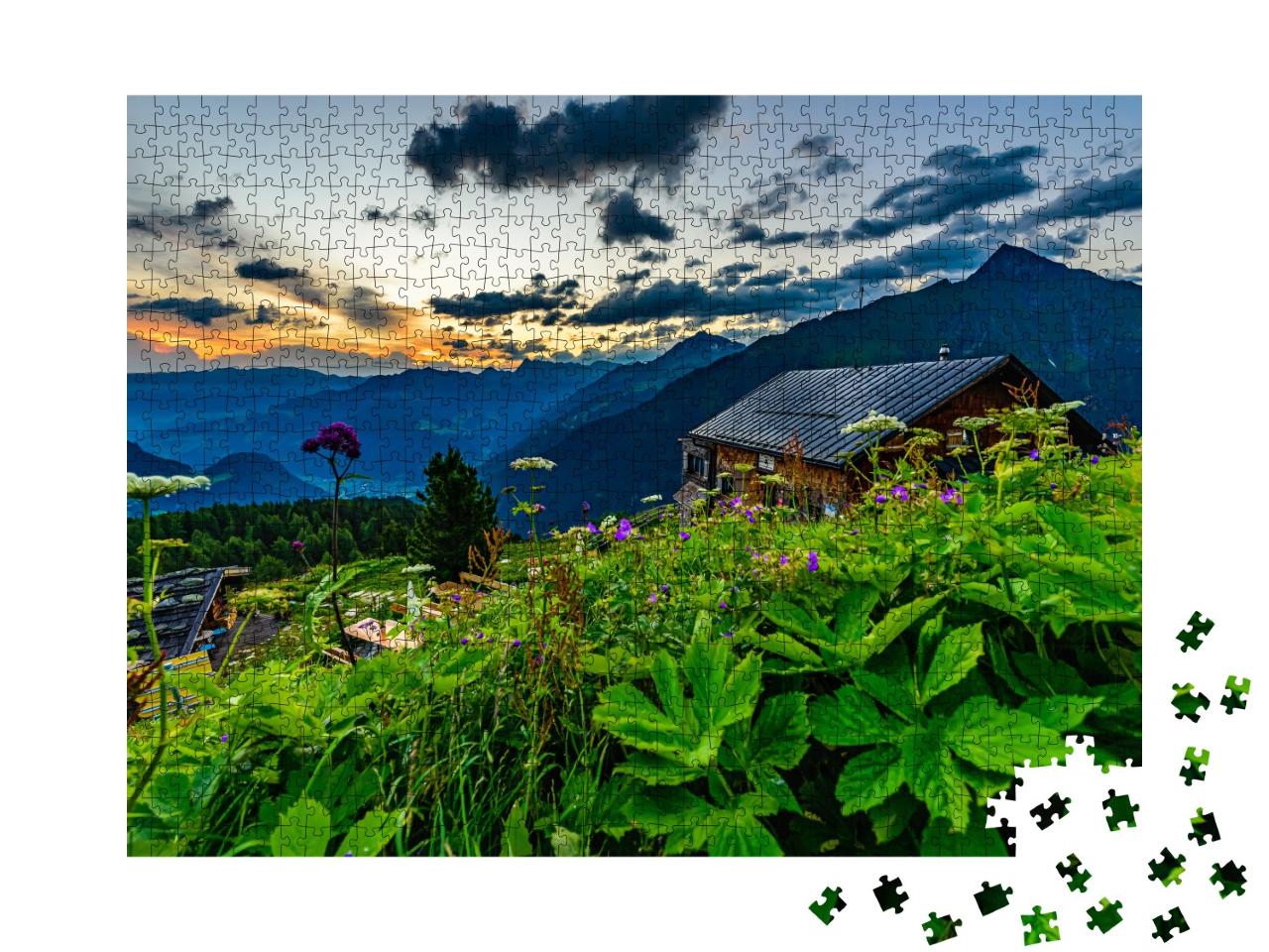 Puzzle de 1000 pièces « Lever de soleil sur la Gamshütte, Alpes de Zillertal »