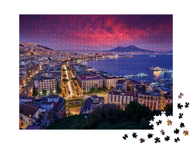 Puzzle de 1000 pièces « Crépuscule avec coucher de soleil rose sur Naples, Italie »