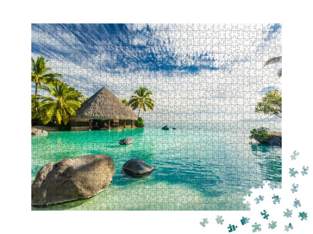 Puzzle de 1000 pièces « Piscine à débordement avec palmiers, île de Tahiti, Polynésie française »