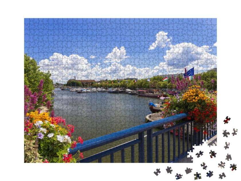 Puzzle de 1000 pièces « Pont sur la Meurthe à Nancy, France. »